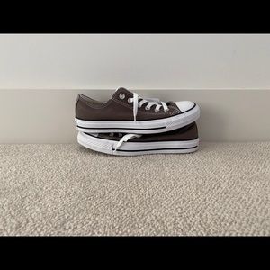 NWOT brown low top converse